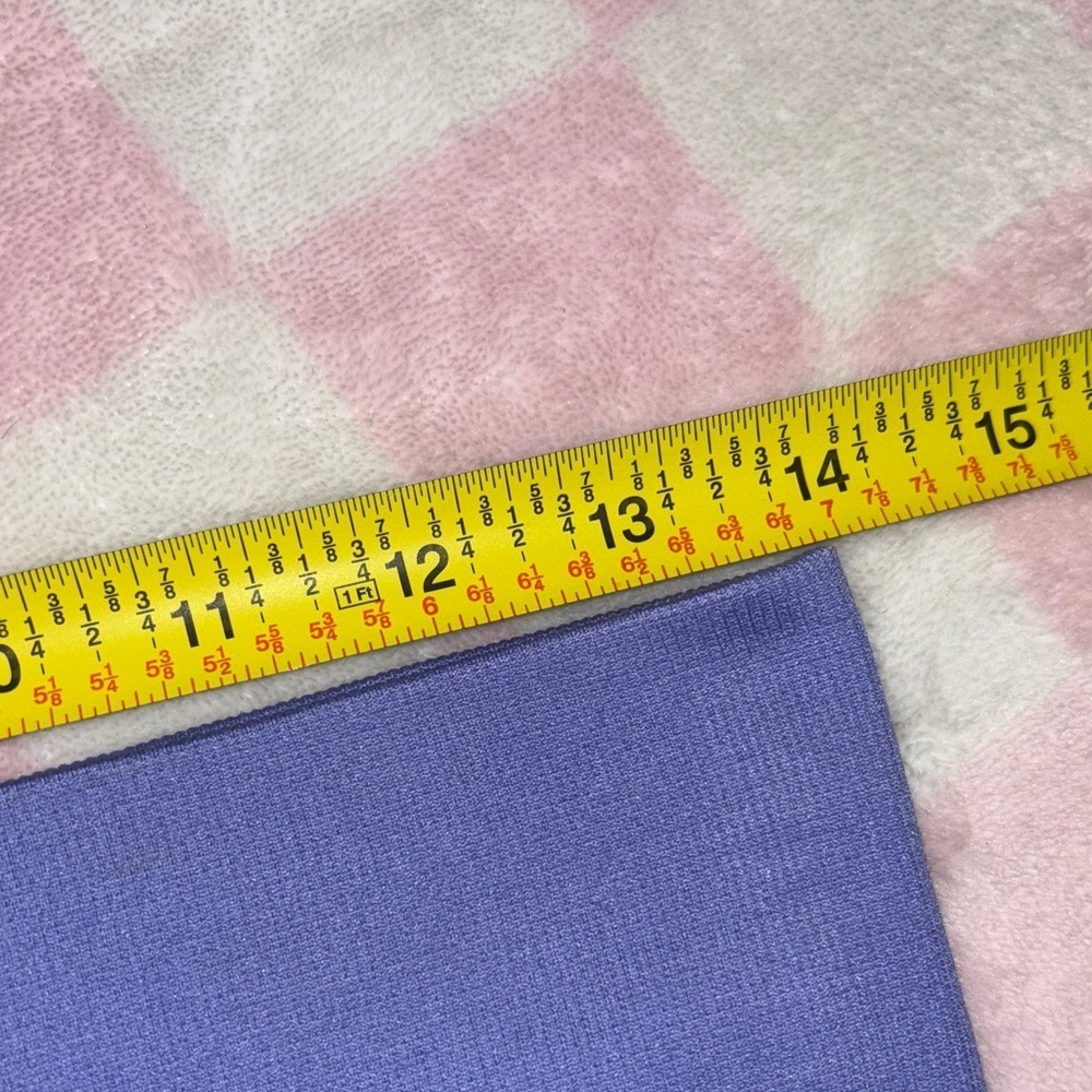 Lavender butt enhancing Leggings - Picture 5 of 7